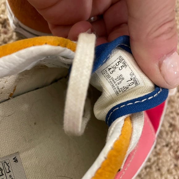 Like new Vans - Picture 4 of 5